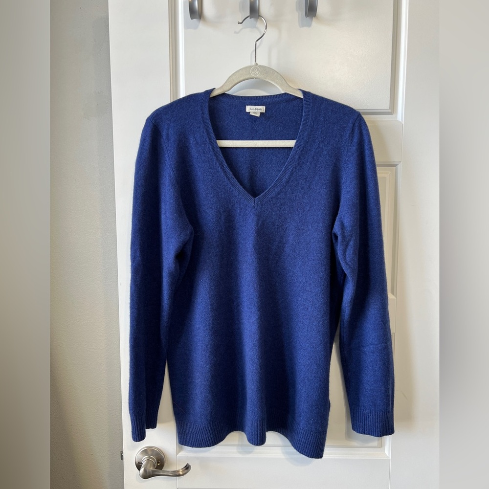 LL Bean 100% cashmere sweater
